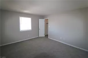 4007 S Bend Dr, Winston-Salem, NC 27107 - Photo 6