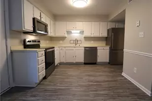 4007 S Bend Dr, Winston-Salem, NC 27107 - Photo 2