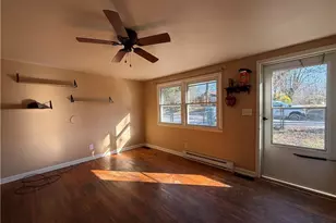 324 Thomas St, North Wilkesboro, NC 28659 - Photo 6