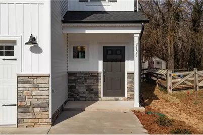 2125 Hogan Point Drive #1018, Winston-Salem, NC 27127 - Photo 2