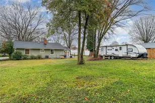1318 Lamont Dr, Winston-Salem, NC 27103 - Photo 22