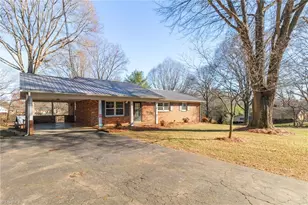 2521 N Berry St, Germanton, NC 27019 - Photo 40