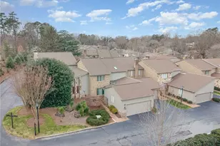 3 Folkstone Dr, Greensboro, NC 27403 - Photo 36