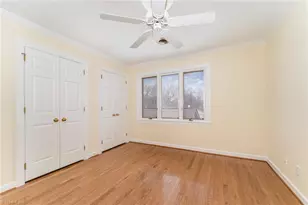 3 Folkstone Dr, Greensboro, NC 27403 - Photo 10