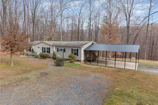 2282 Steppingstone Ln, Asheboro, NC 27205 - Photo 4