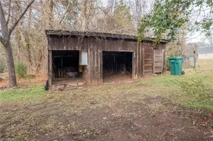 3175 Iron Works Rd, Reidsville, NC 27320 - Photo 44