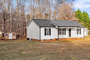 4571 Troxler Mill Rd, Gibsonville, NC 27249 - Photo 4