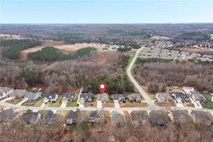 286 Meadowfield Run, Clemmons, NC 27012 - Photo 38