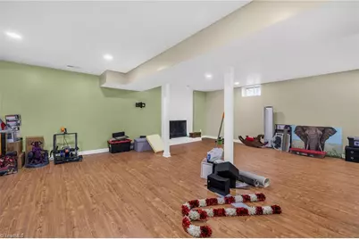 921 Lake Drive W, Thomasville, NC 27360 - Photo 26