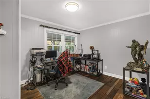 921 Lake Dr W, Thomasville, NC 27360 - Photo 20