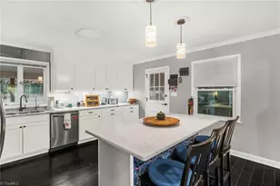 921 Lake Dr W, Thomasville, NC 27360 - Photo 6