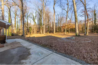 921 Lake Drive W, Thomasville, NC 27360 - Photo 34