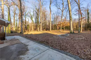 921 Lake Dr W, Thomasville, NC 27360 - Photo 34