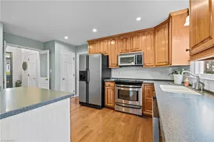 5016 Windermere Dr, Greensboro, NC 27407 - Photo 8