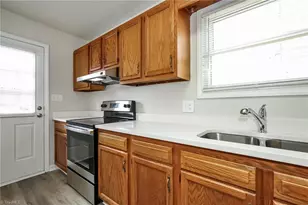 4 Terry Dr, Thomasville, NC 27360 - Photo 8