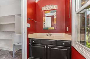 412 Stage Coach Ct, Greensboro, NC 27409 - Photo 28