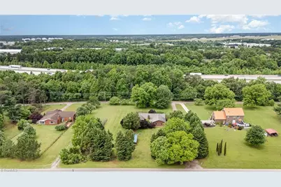 412 Stage Coach Court, Greensboro, NC 27409 - Photo 40