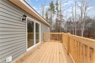 122 Lake St, Elkin, NC 28621 - Photo 22