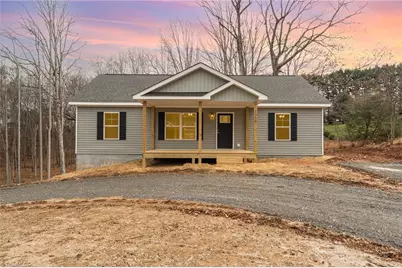 122 Lake Street, Elkin, NC 28621 - Photo 2