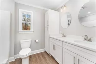 129 Lake St, Elkin, NC 28621 - Photo 16