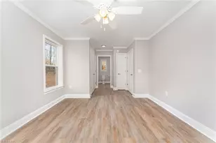 129 Lake St, Elkin, NC 28621 - Photo 12