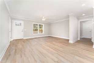 129 Lake St, Elkin, NC 28621 - Photo 14