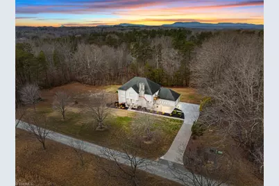 900 Warren Farm Road, Walnut Cove, NC 27052 - Photo 4