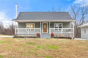 138 Durham Ln, Mount Airy, NC 27030 - Photo 2