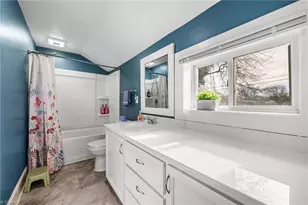 307 W Main St, Haw River, NC 27258 - Photo 16