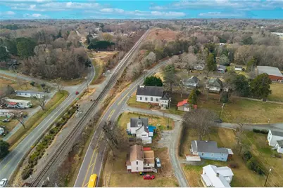 307 W Main Street, Haw River, NC 27258 - Photo 34