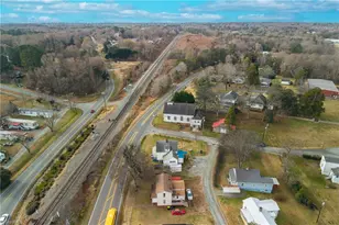 307 W Main St, Haw River, NC 27258 - Photo 34