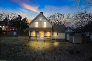 307 W Main St, Haw River, NC 27258 - Photo 4