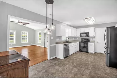 114 Stapleton Way, High Point, NC 27265 - Photo 22