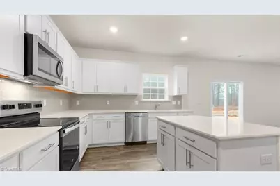 506 Nassco Place, Jamestown, NC 27282 - Photo 14