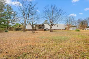 132 Friendly Rd, Thomasville, NC 27360 - Photo 28