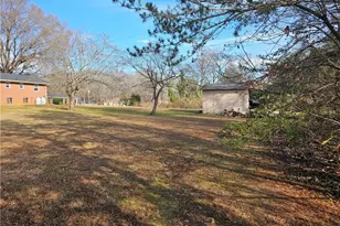 2230 Independence Rd, Winston-Salem, NC 27106 - Photo 12