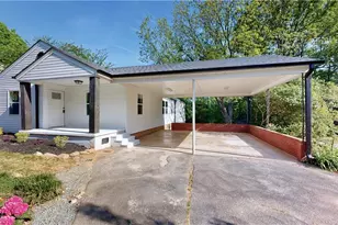 127 E Walker Ave, Asheboro, NC 27203 - Photo 1