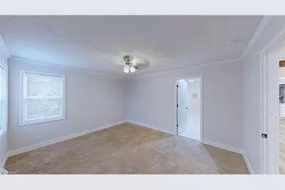 127 E Walker Avenue, Asheboro, NC 27203 - Photo 20