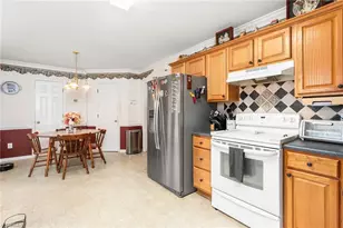 825 Lockesley Ln, Burlington, NC 27217 - Photo 12