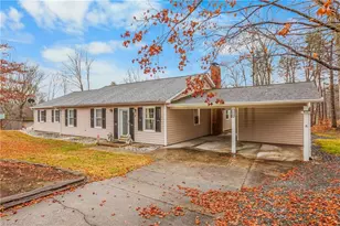 1320 Pebblebrook Rd, Winston-Salem, NC 27105 - Photo 1