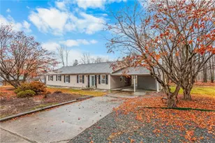 1320 Pebblebrook Rd, Winston-Salem, NC 27105 - Photo 2