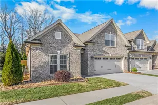 103 Park Pl, King, NC 27021 - Photo 2