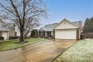 8 Broadleaf Ct, Summerfield, NC 27358 - Photo 30