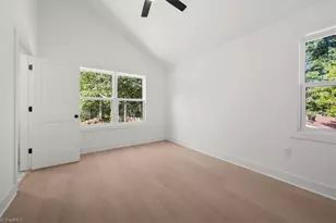 806 W Dameron Ave, Liberty, NC 27298 - Photo 22