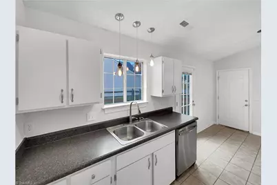 2410 Stratford Lake Road, Winston-Salem, NC 27103 - Photo 10