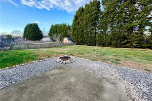 1205 Birch Hill Dr, Kernersville, NC 27284 - Photo 24