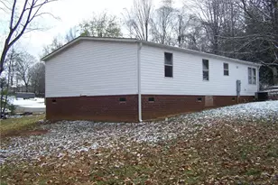 185 1st Ct, Reidsville, NC 27320 - Photo 4