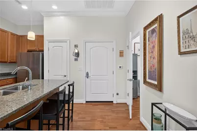 113 N Church Street #303, Greensboro, NC 27401 - Photo 8