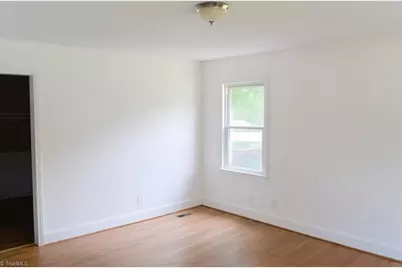 1201 Highland Avenue #A, Greensboro, NC 27403 - Photo 8