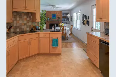 703 Longview Street, Greensboro, NC 27403 - Photo 8